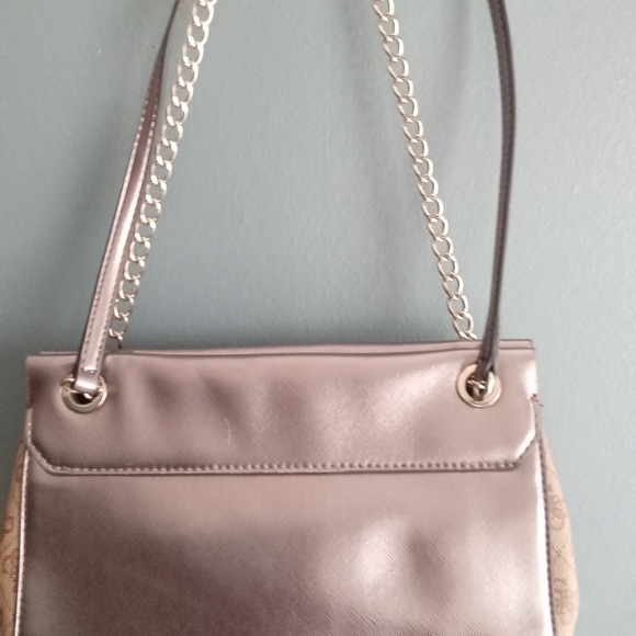 Guess Los Angeles Metallic Pewter Chain Shoulder‎ Bag G Logo Handbag